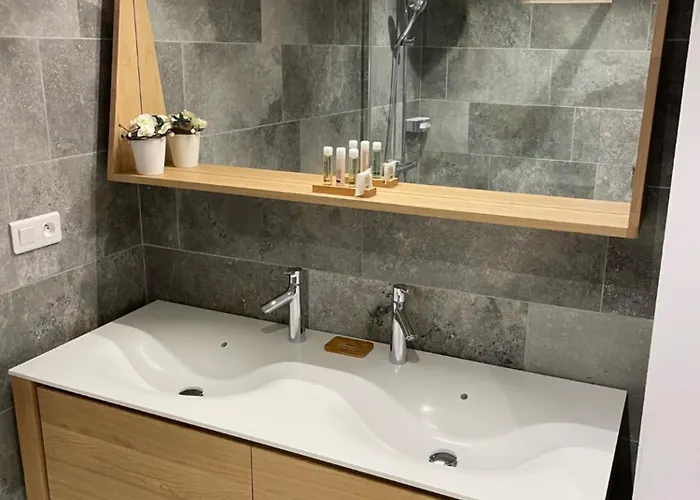 Kalliste Golfe D Ajaccio פורטיסיו